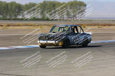 media/Oct-01-2022-24 Hours of Lemons (Sat) [[0fb1f7cfb1]]/10am (Front Straight)/